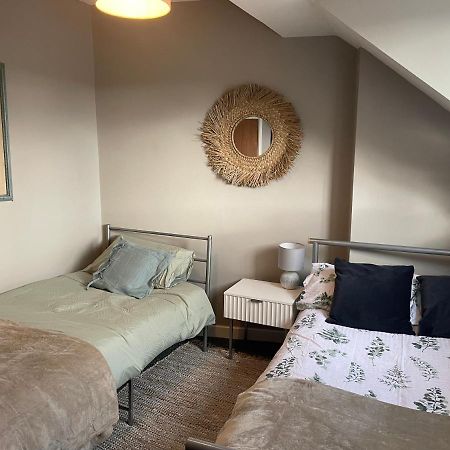 Perfect For Large Groups, Sleeps 15 Close To City Centre Sheffield Dış mekan fotoğraf
